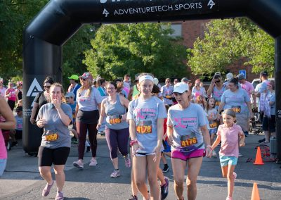 Runners and walkers at the starting line